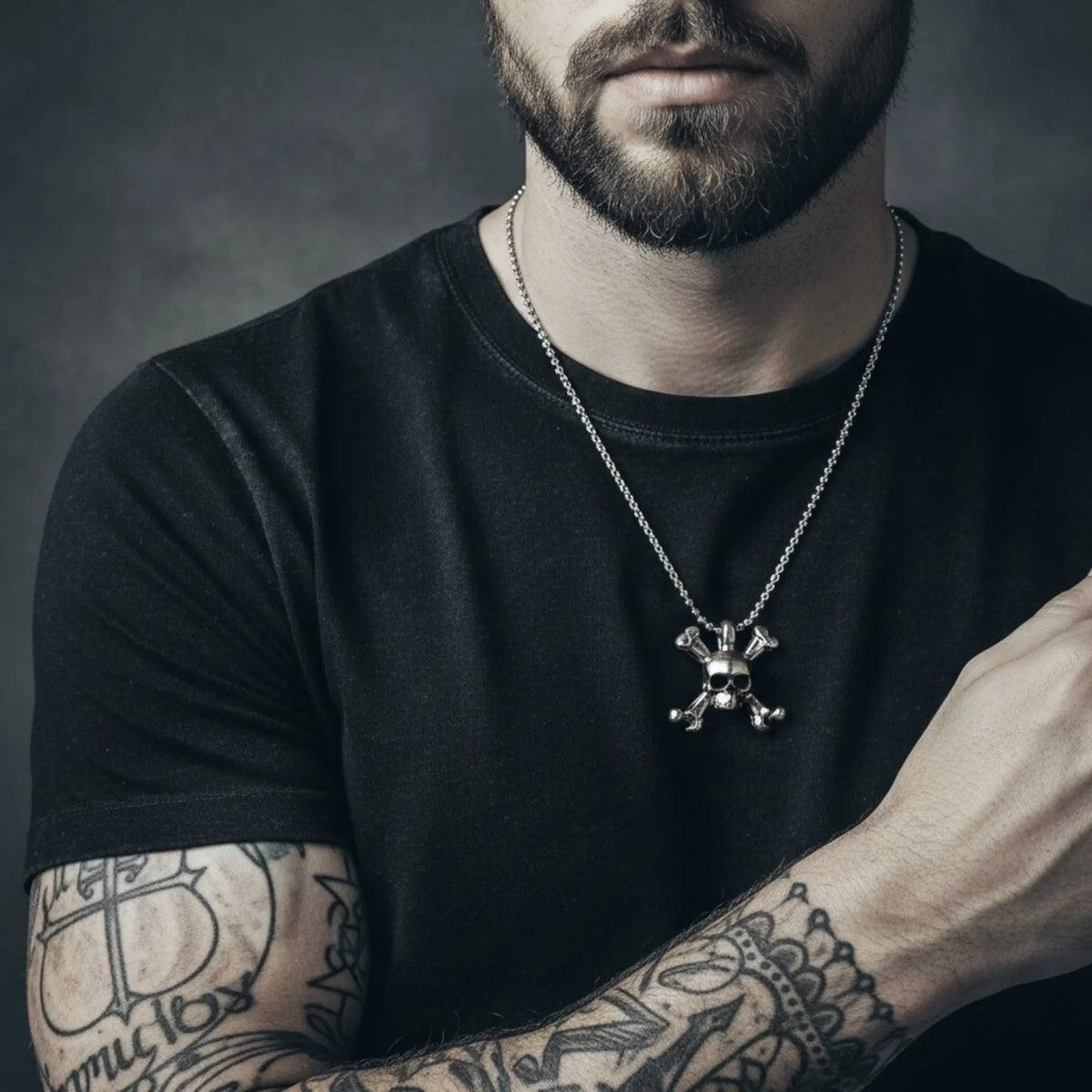 SKULL JOE CROSSBONE PENDANT