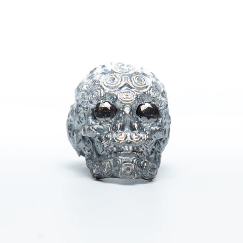 W ROSES SKULL STONE RING
