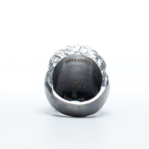 W ROSES SKULL STONE RING