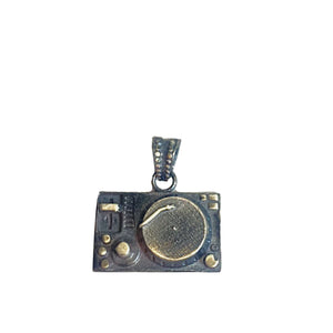 TURNTABLE PENDANT