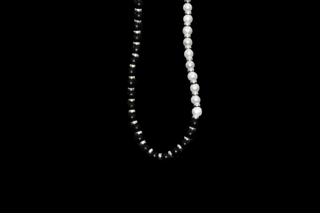 PEARL ONIX NECKLACE