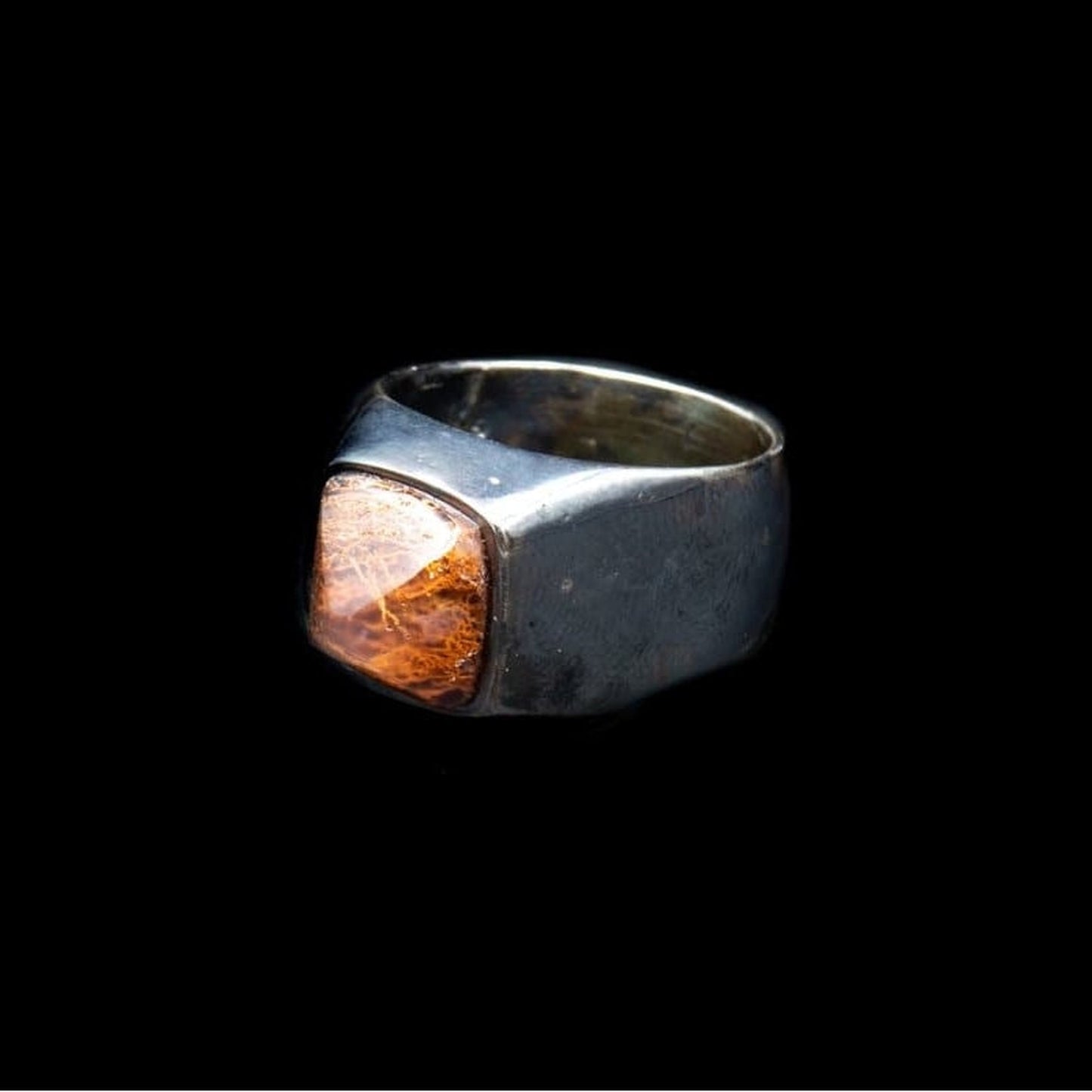 AGATHA PIRAMIDE RING - Rock and Jewel