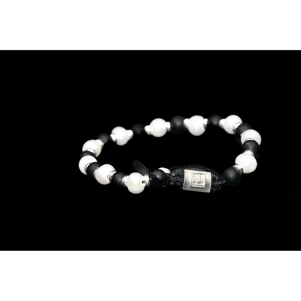 PEARL ONIX DOMINO BRACELET