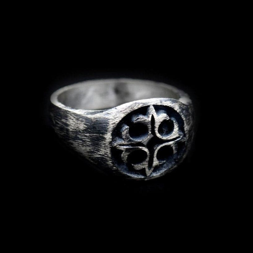 FLOR DE LIS CROSS - Rock and Jewel