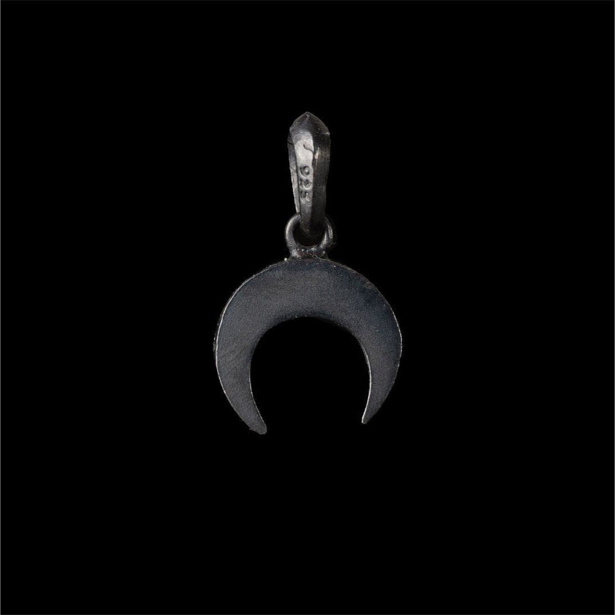 HALF MOON DARK