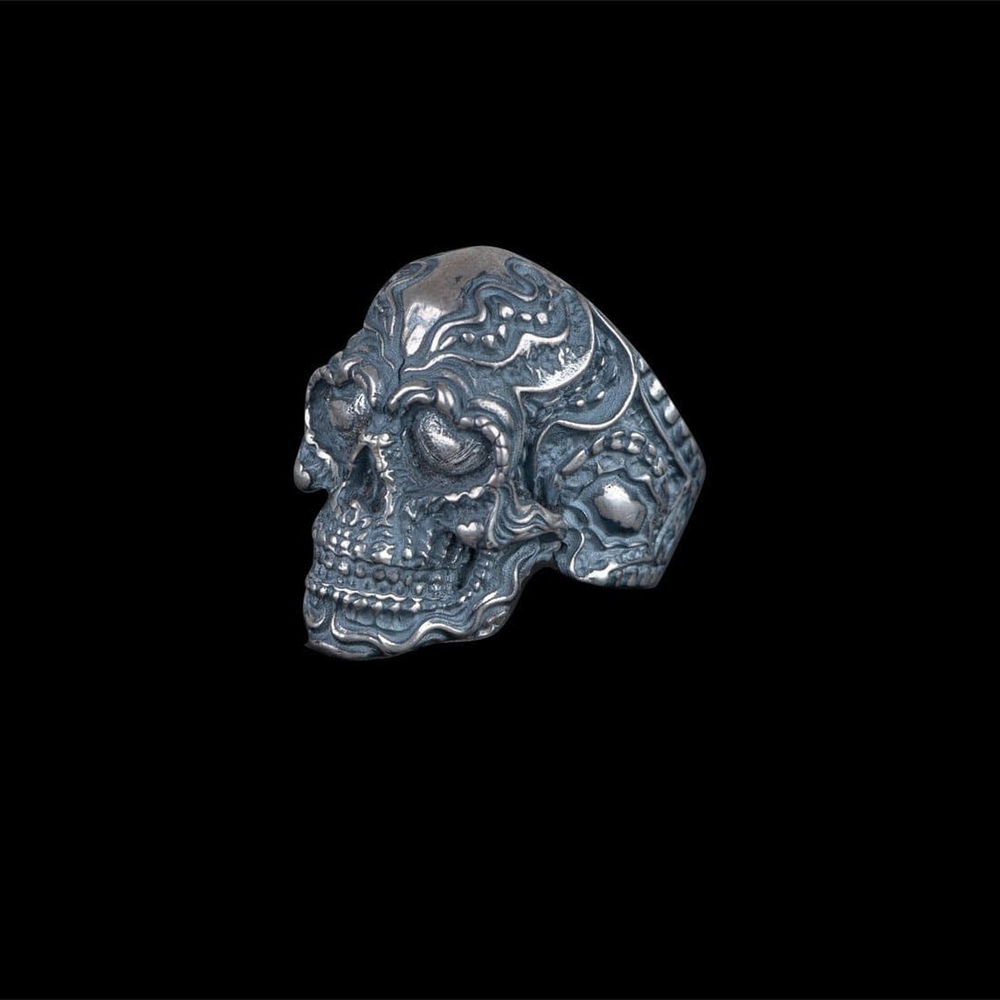 HEART EYES SKULL