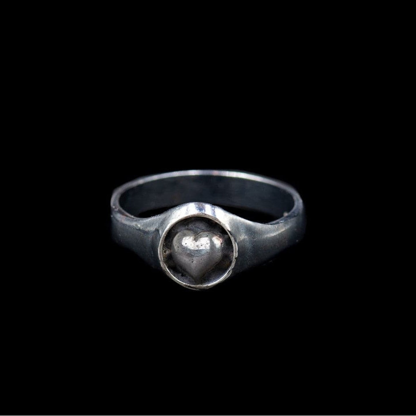 HEART RING