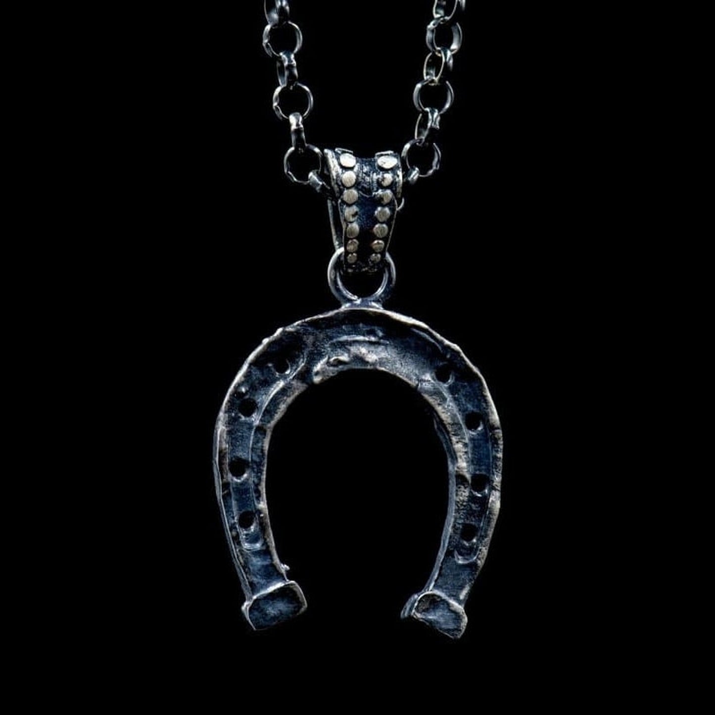 HORSESHOE - Rock and Jewel