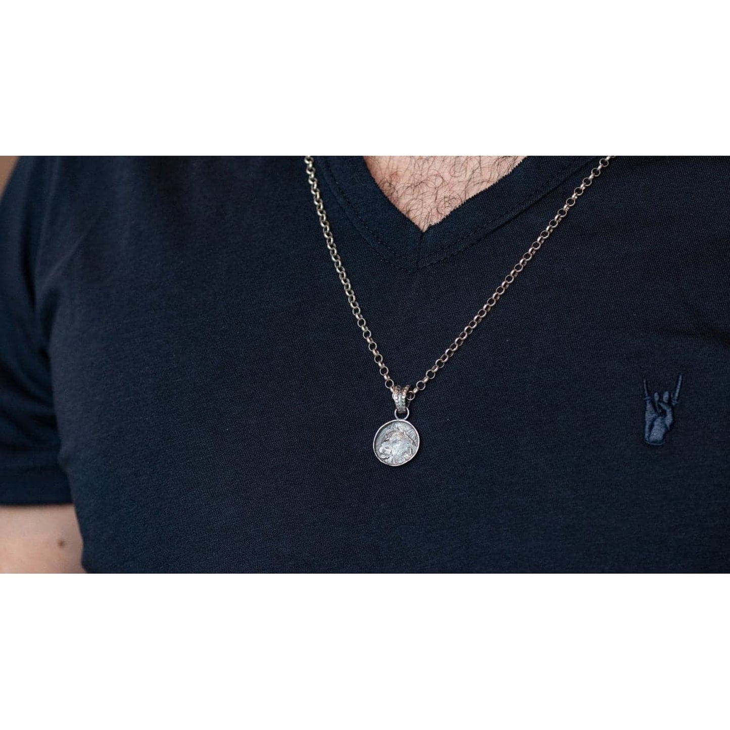 LION SEAL PENDANT - Rock and Jewel