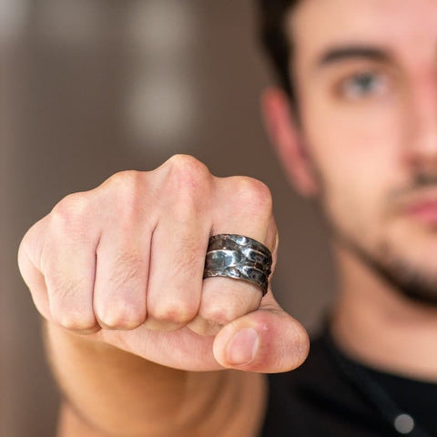 LIZARD RING DARK