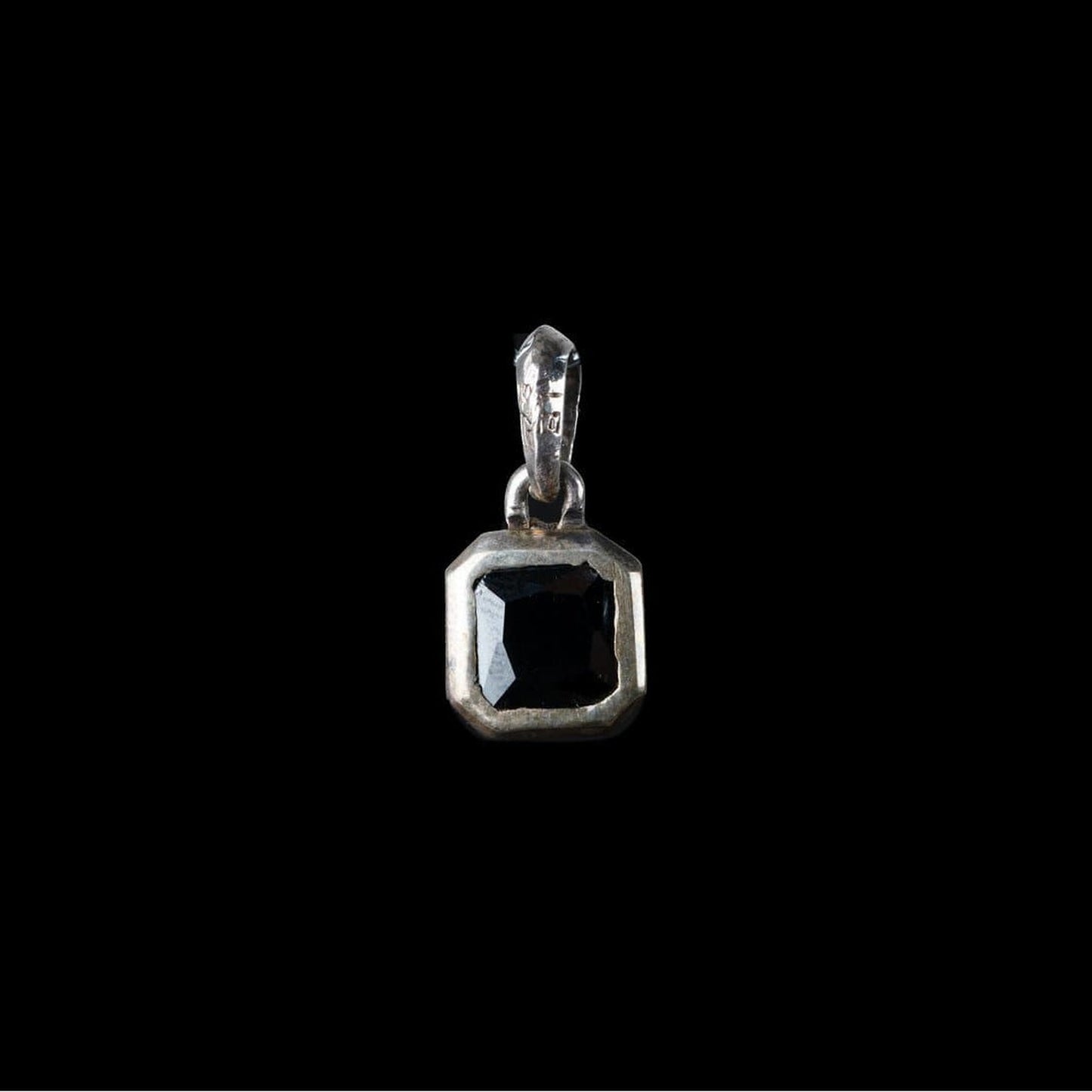 LUCKY SQUARE ONIX - Rock and Jewel