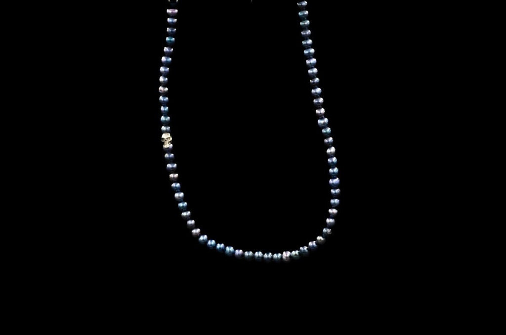 ONE SKULL BLUE PEARL NECKLACE - Rock and Jewel