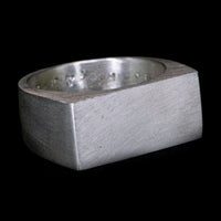 RECTANGULAR BASE RING - Rock and Jewel