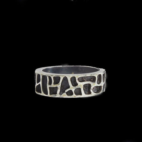 ROCK WALL RING