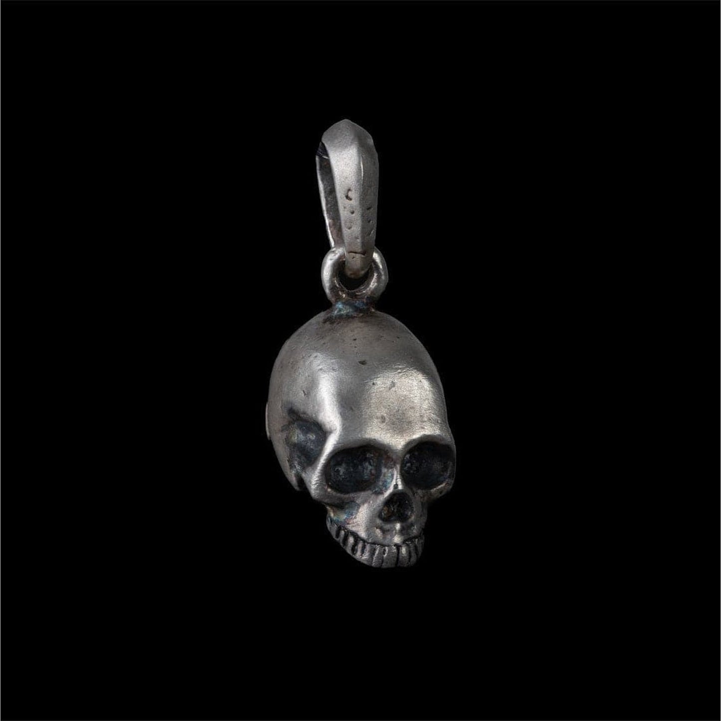 SILVER ALICE SKULL - Rock and Jewel