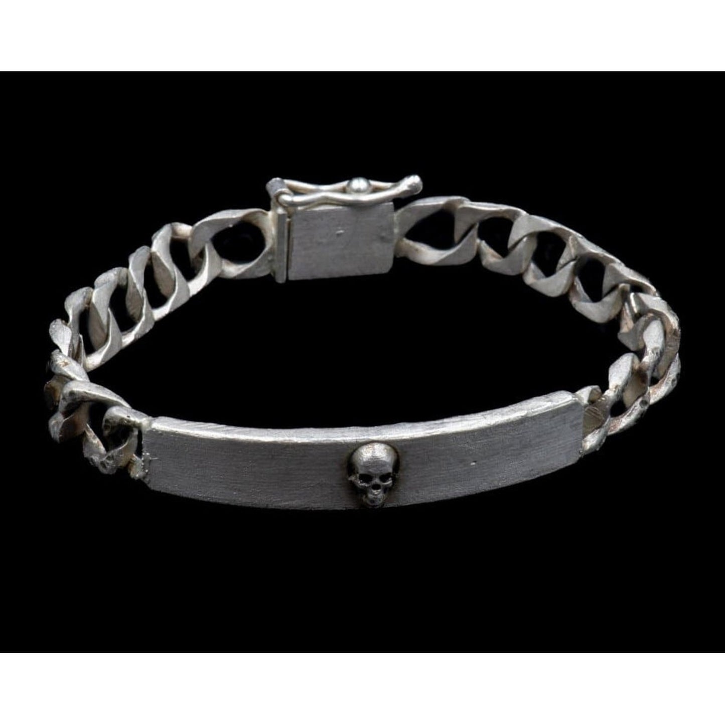 SKULL PLAQUE BRACELET - Rock and Jewel