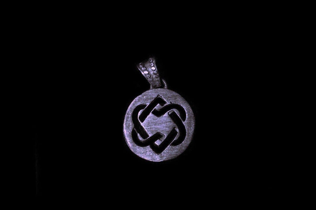 UNIFIED HEARTS SIGNET PENDANT - Rock and Jewel