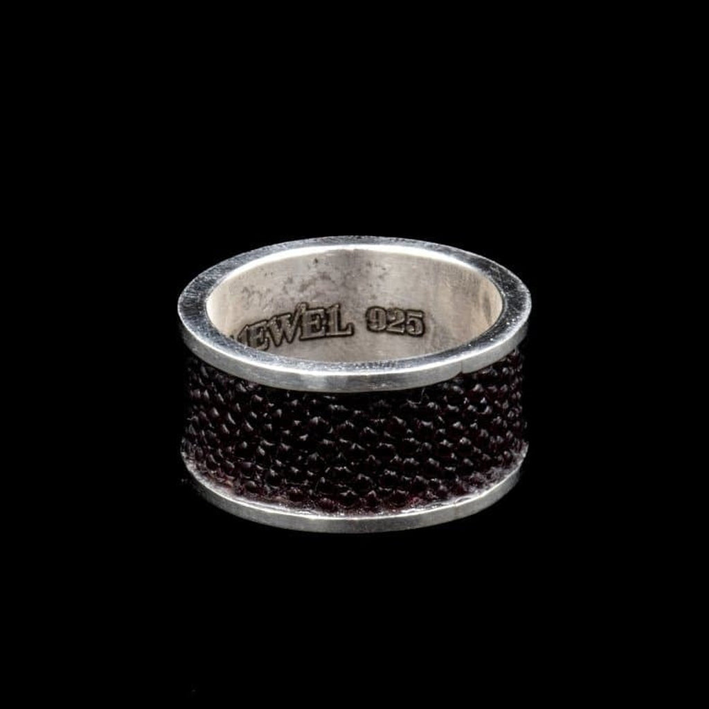 WINE STINGRAY SKIN RING - Rock and Jewel